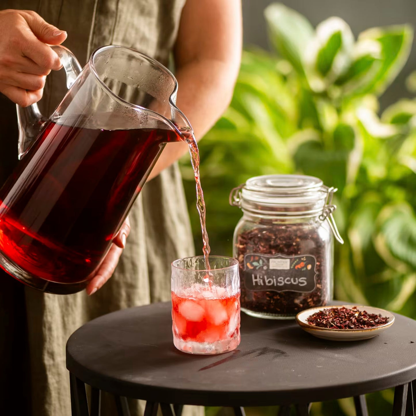 Bissap Rouge 100% biologique - fleurs d’hibiscus - feuille de bissap séchée biologique - Sans OMG sans gluten- produit du Sénégal 200g